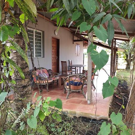 Tikote Chwit Point 1 Vila Cayenne Exterior foto